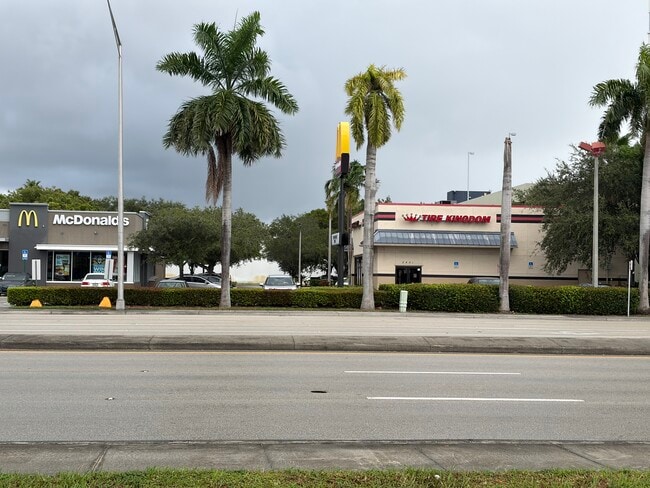 More details for 2421 NW 87th Ave, Doral, FL - Retail for Sale