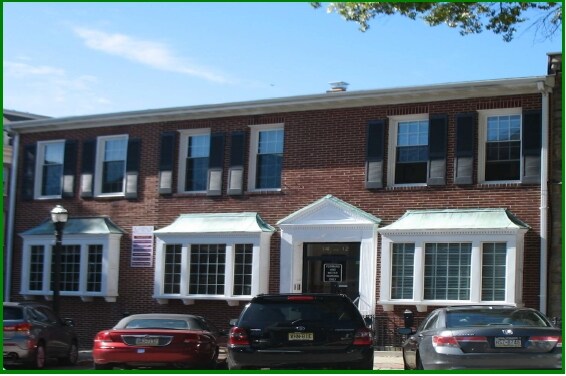 12-14 Veterans Sq, Media, PA for lease - Primary Photo - Image 1 of 18