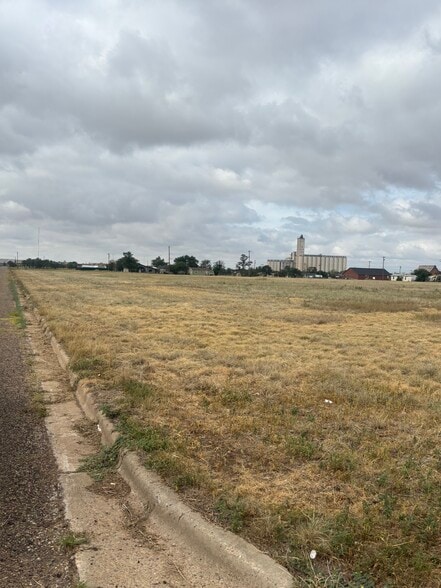 1900 Walter Griffin, Plainview, TX for sale - Building Photo - Image 3 of 3