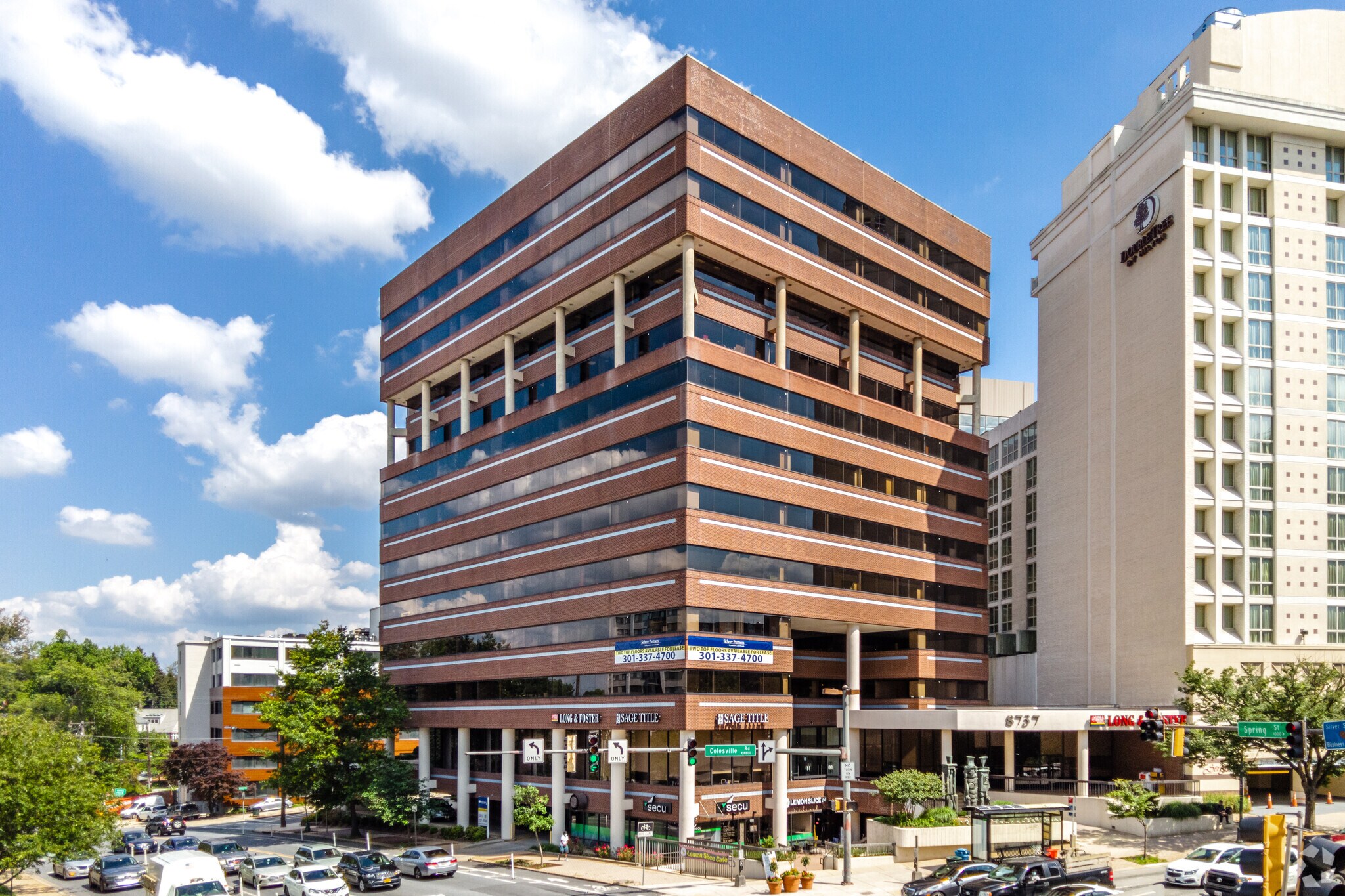 8737 Colesville Rd, Silver Spring, MD à louer Photo du bâtiment- Image 1 de 11