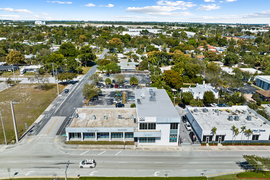 1301 E Atlantic Blvd, Pompano Beach, FL à louer - Photo du bâtiment - Image 2 de 14