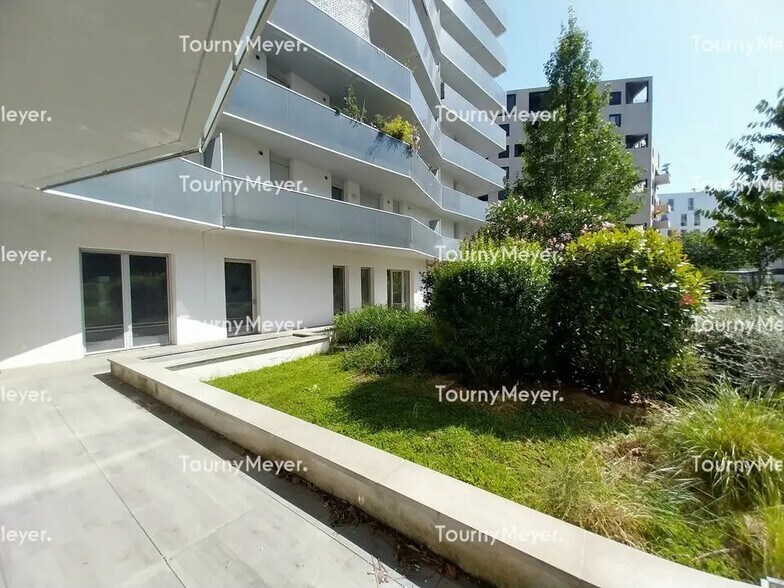 Commerce de détail dans Toulouse à louer - Photo du bâtiment - Image 2 de 5