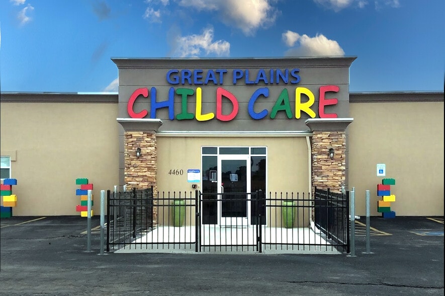 4460 SW Lee Blvd, Lawton, OK for lease - Building Photo - Image 2 of 15