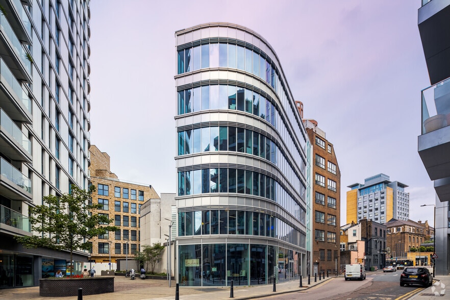 77 Alie St, London for sale - Primary Photo - Image 1 of 5