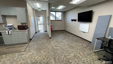2121 Midpoint Dr, Fort Collins, CO for lease Interior Photo- Image 1 of 5