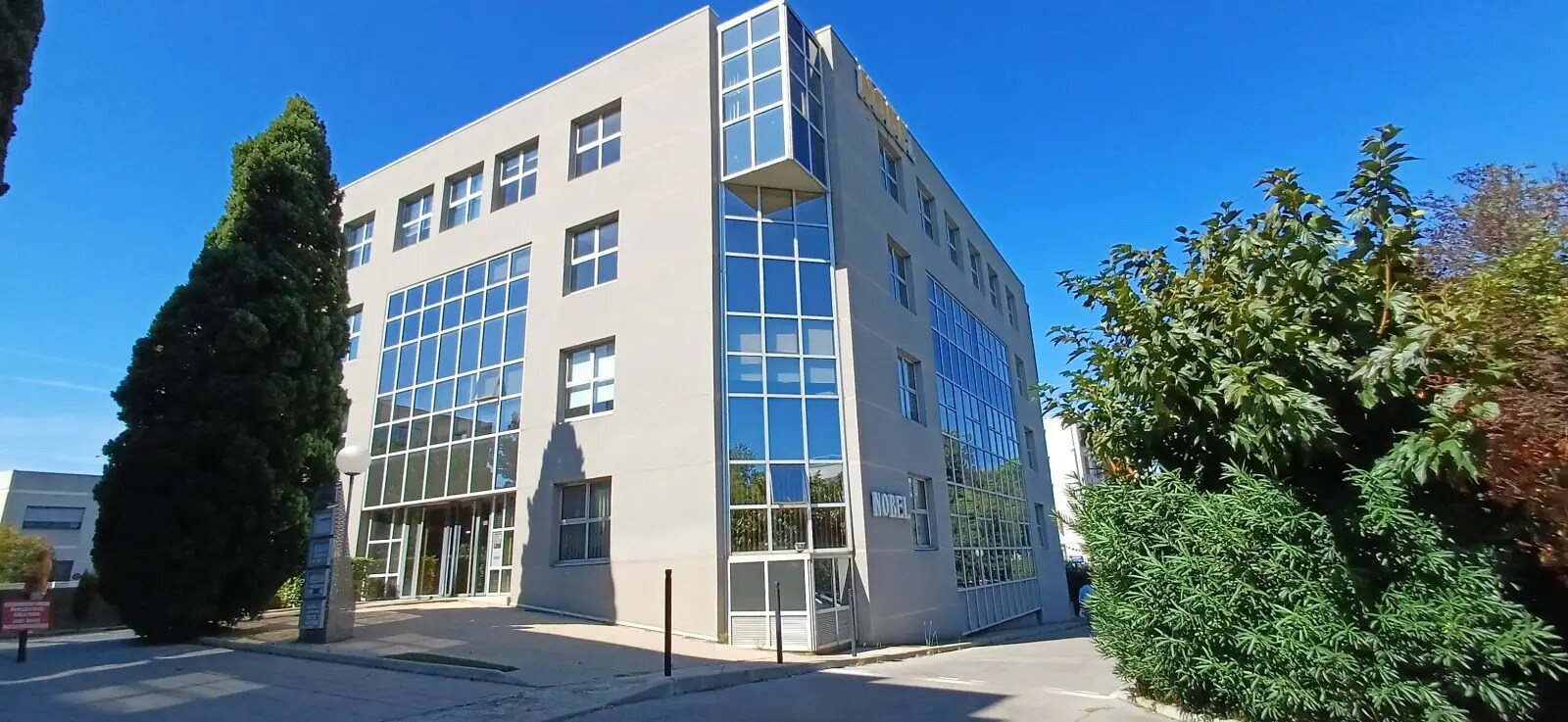 Office in Montpellier for lease Building Photo- Image 1 of 7