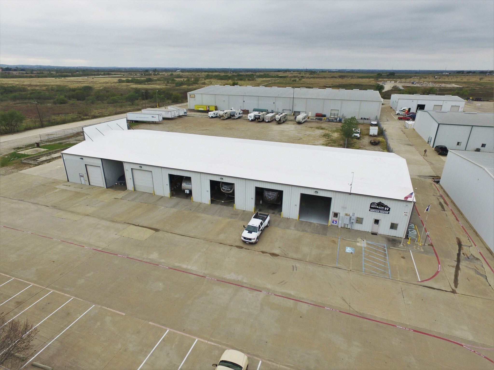 2269 N Masch Branch Rd, Denton, TX à louer Photo du bâtiment- Image 1 de 22