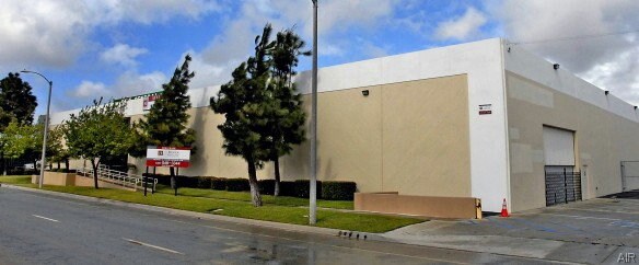 841 E Artesia Blvd, Carson, CA à vendre - Photo du bâtiment - Image 2 de 6