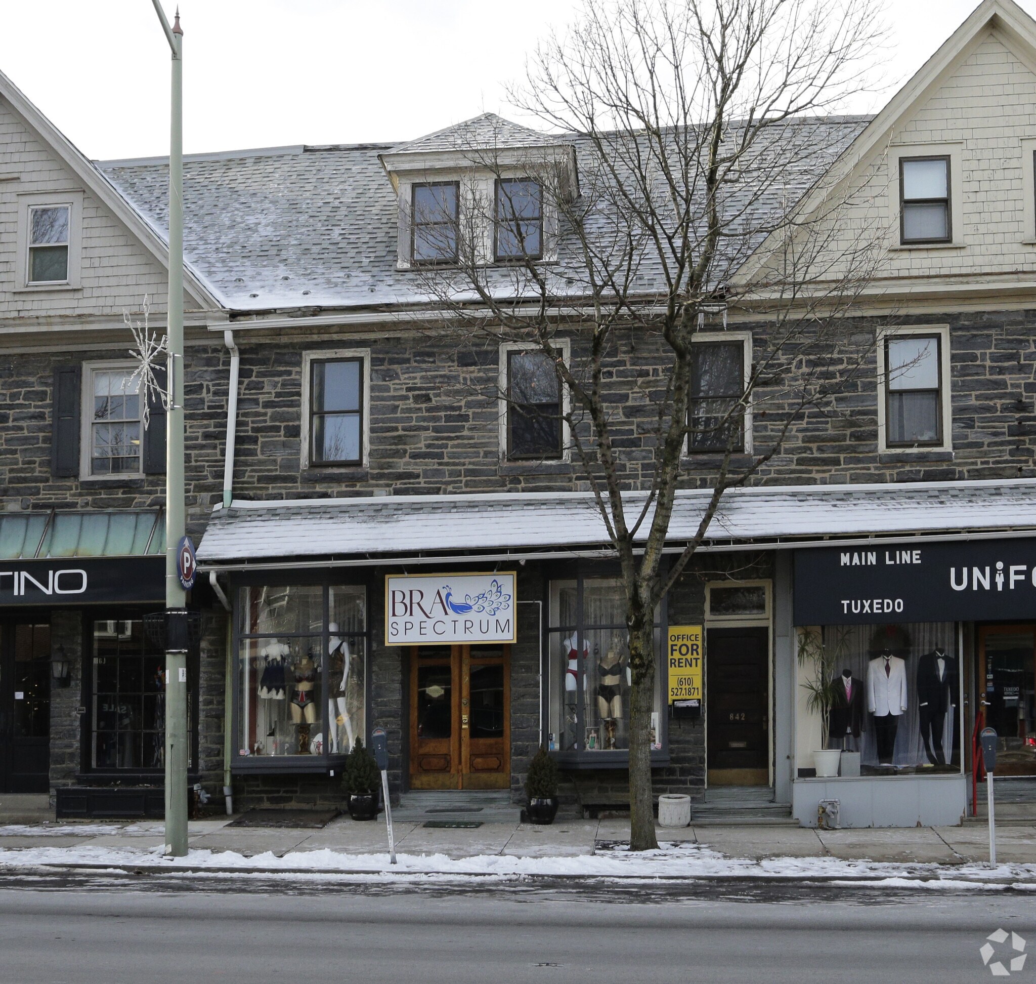 842 W Lancaster Ave, Bryn Mawr, PA à vendre Photo principale- Image 1 de 1