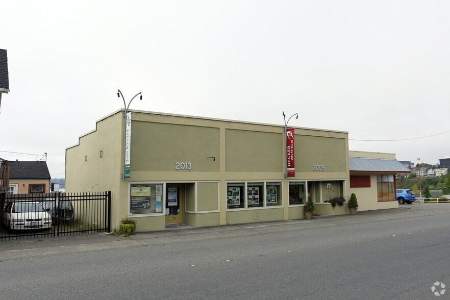 2009-2013 Harkins St, Bremerton, WA à louer - Photo du bâtiment - Image 2 de 31