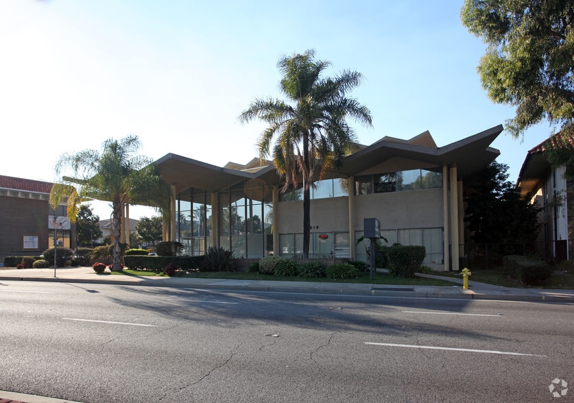 2219 S Hacienda Blvd, Hacienda Heights, CA for lease - Building Photo - Image 2 of 4