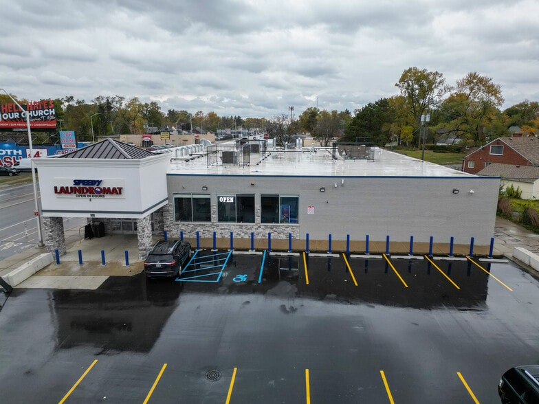 20000 Grand River Ave, Detroit, MI for lease - Building Photo - Image 2 of 9
