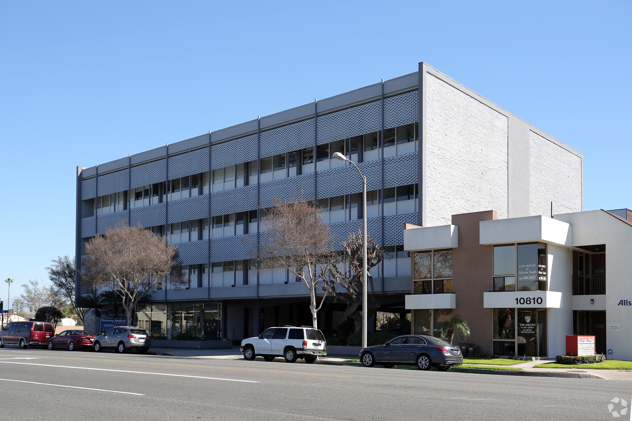10800 Paramount Blvd, Downey, CA à louer Photo principale- Image 1 de 12