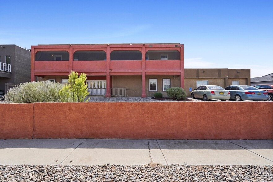 3130 Vista Grande Dr NW, Albuquerque, NM for sale - Primary Photo - Image 1 of 23