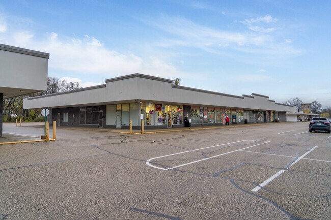 Plus de détails pour 1100-1128 Bristol St, Elkhart, IN - Commerce de détail à vendre