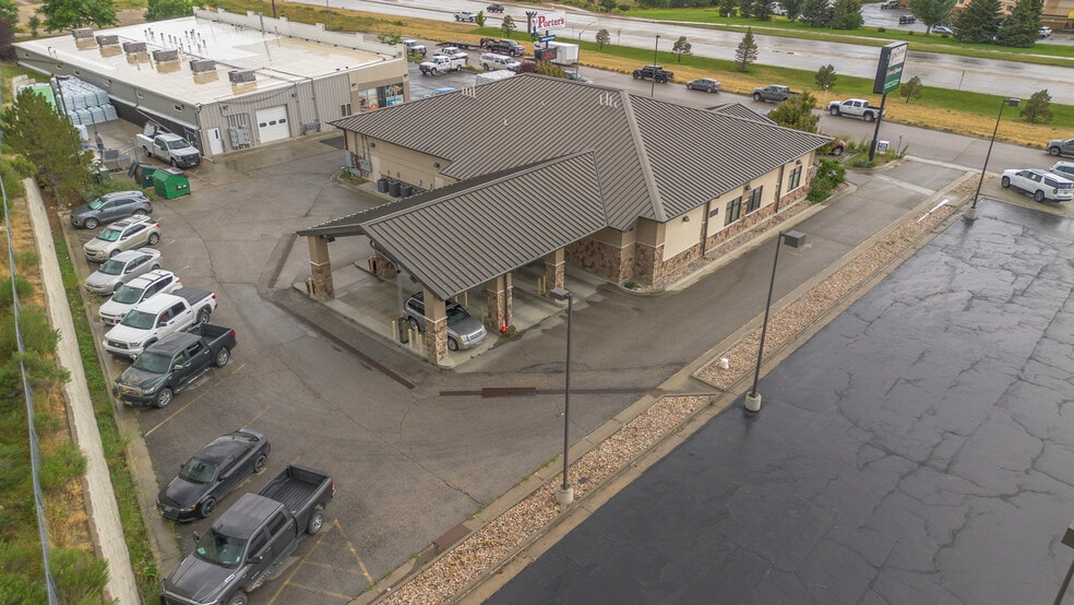 3831 Denis Dr, Casper, WY for lease - Building Photo - Image 2 of 31