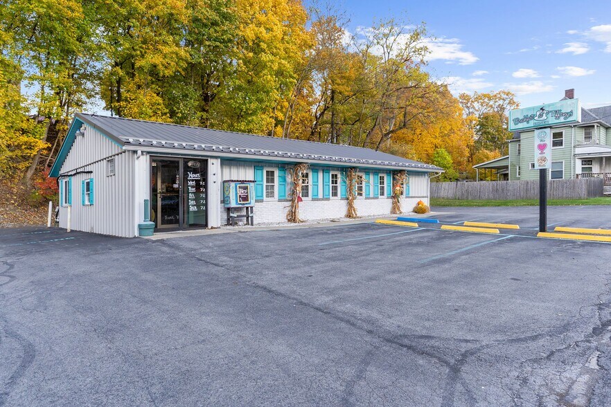 45 S Walnut St, Sharpsville, PA à vendre - Photo du bâtiment - Image 2 de 33