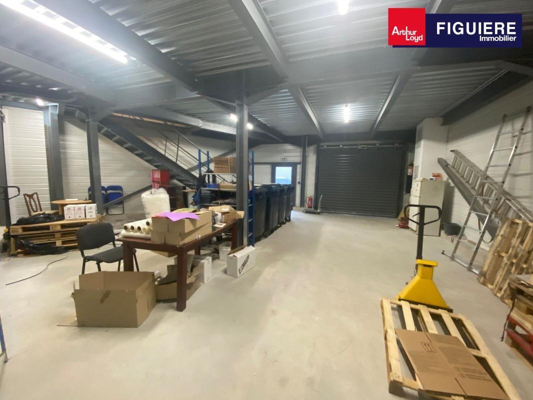 Flex in Salon-de-Provence for lease Building Photo- Image 1 of 16