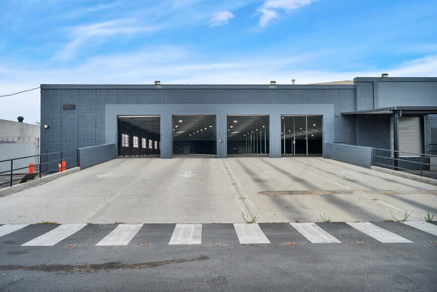 THE BELLANCA PORTFOLIO portefeuille de 3 propriétés à vendre sur LoopNet.ca - Photo du bâtiment - Image 3 de 10
