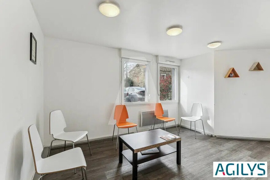 Flex in Villejuif for sale - Interior Photo - Image 3 of 15