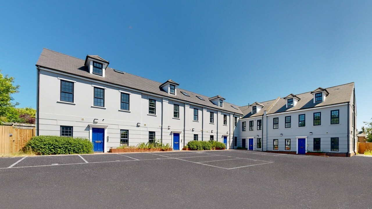 5 London Rd, Bishop's Stortford à vendre Photo du bâtiment- Image 1 de 11