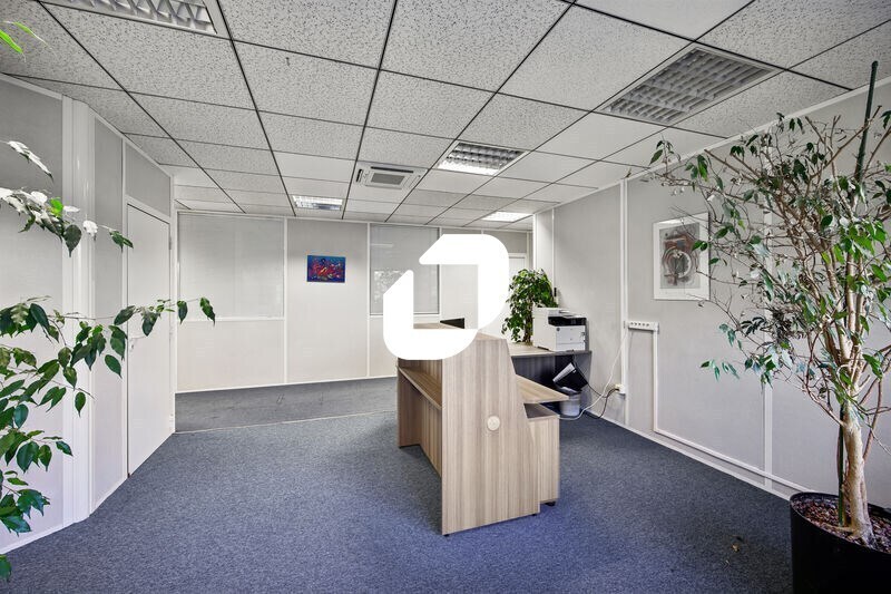 Bureau dans Palaiseau à louer - Photo du bâtiment - Image 3 de 15