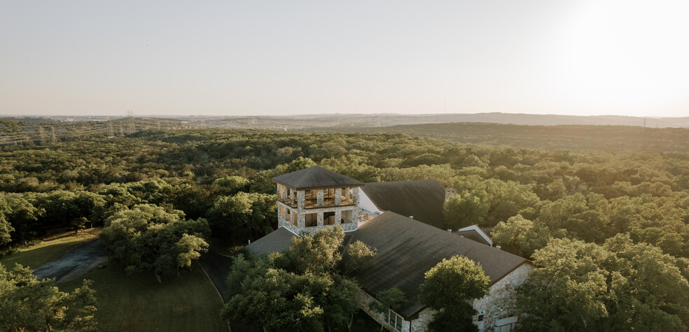 19001 Huebner Rd, San Antonio, TX for sale - Primary Photo - Image 1 of 4