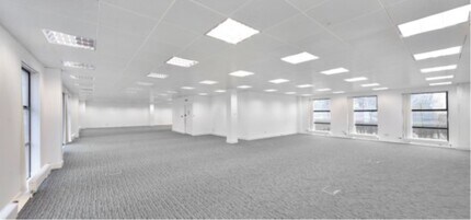 Callendar Rd, Falkirk for lease Interior Photo- Image 1 of 2