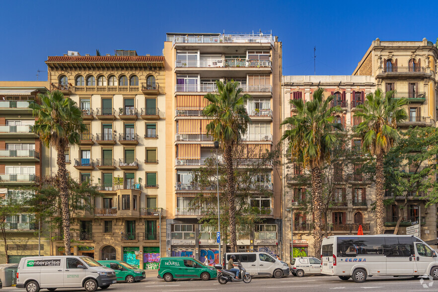 Commerce de détail dans Barcelona, BAR à louer - Photo principale - Image 1 de 2