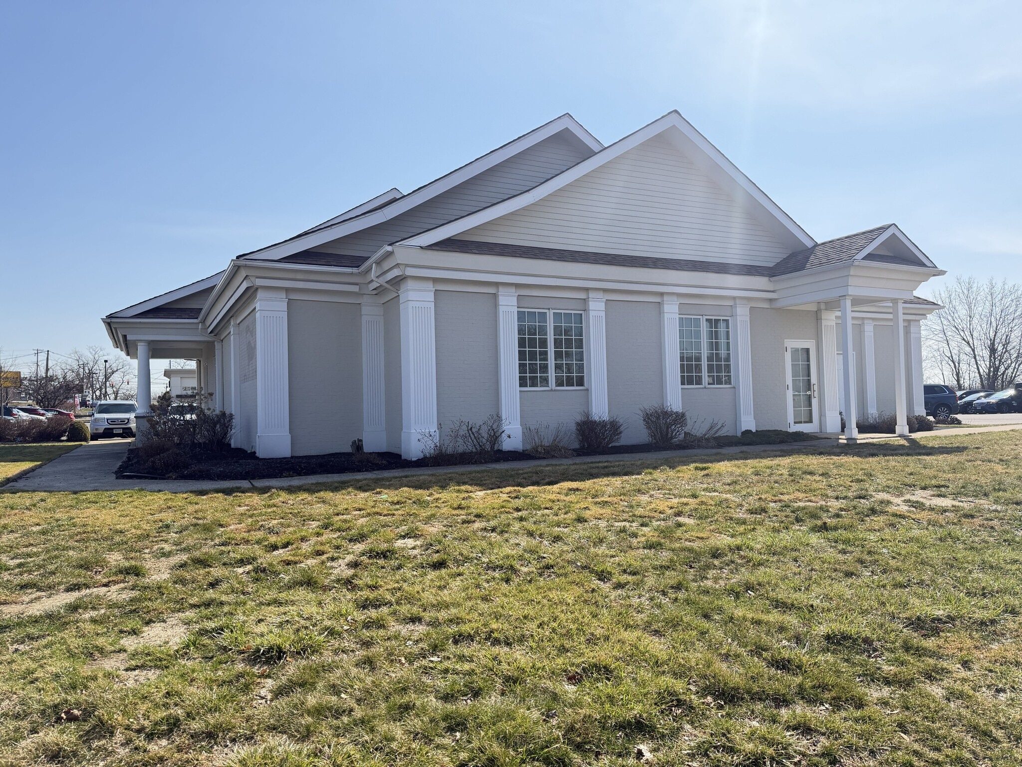445 W Main St, Branford, CT for lease Primary Photo- Image 1 of 31