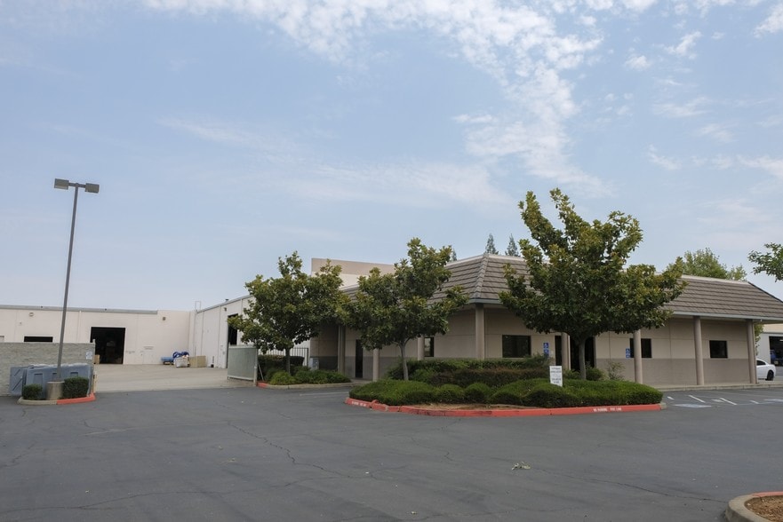 11455 Hydraulics Dr, Rancho Cordova, CA for lease - Building Photo - Image 2 of 2