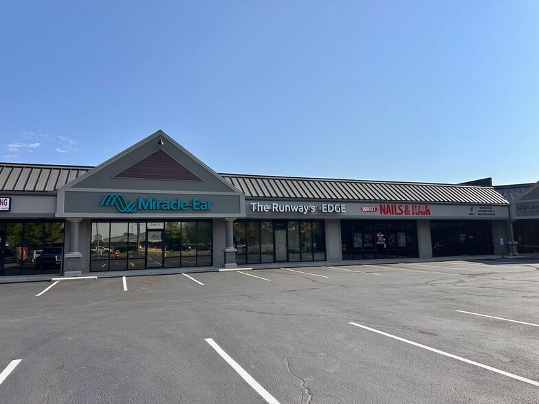 1003 SE 14th St, Bentonville, AR for lease - Building Photo - Image 3 of 7