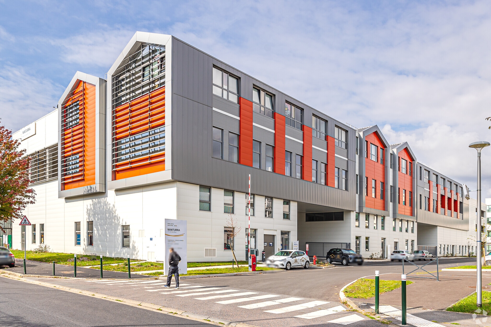 25 rue des Hautes Pâtures, Nanterre for lease Primary Photo- Image 1 of 5