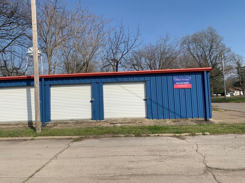 100 E Lee St, Hayti, MO à vendre - Photo du bâtiment - Image 2 de 7