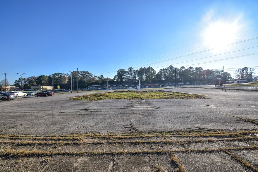 824 McFarland Blvd, Northport, AL à vendre - Photo du bâtiment - Image 2 de 5