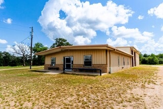 5600 N US Highway 77, La Grange, TX for lease Interior Photo- Image 2 of 45