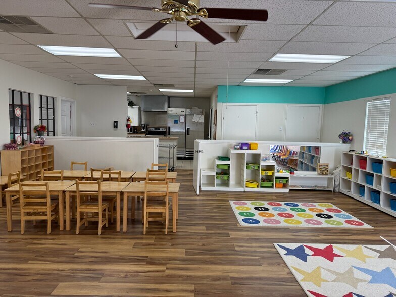 3929 Alma Dr, Plano, TX à vendre - Photo du bâtiment - Image 2 de 14