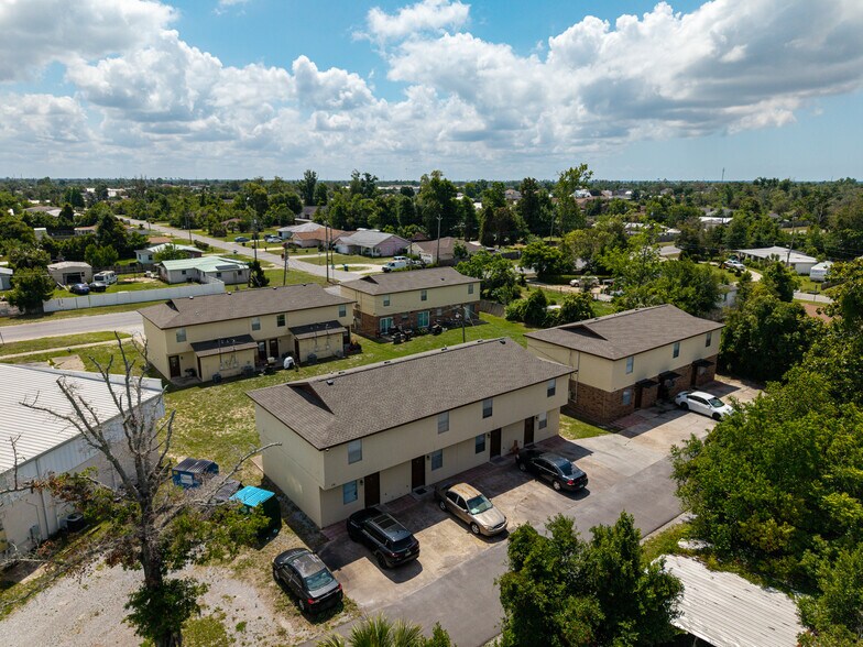 114 S Sr-22a, Panama City, FL à vendre - Photo du bâtiment - Image 3 de 20