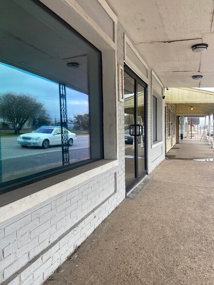 4107 HWY 90, Brookshire, TX à vendre - Photo du bâtiment - Image 3 de 6