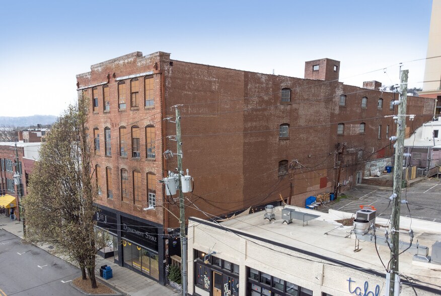 Asheville NC - 40,000sf For Sale portefeuille de 3 propriétés à vendre sur LoopNet.ca - Photo du bâtiment - Image 3 de 8