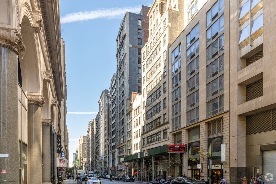 15 W 36th St, New York, NY for lease - Building Photo - Image 2 of 5