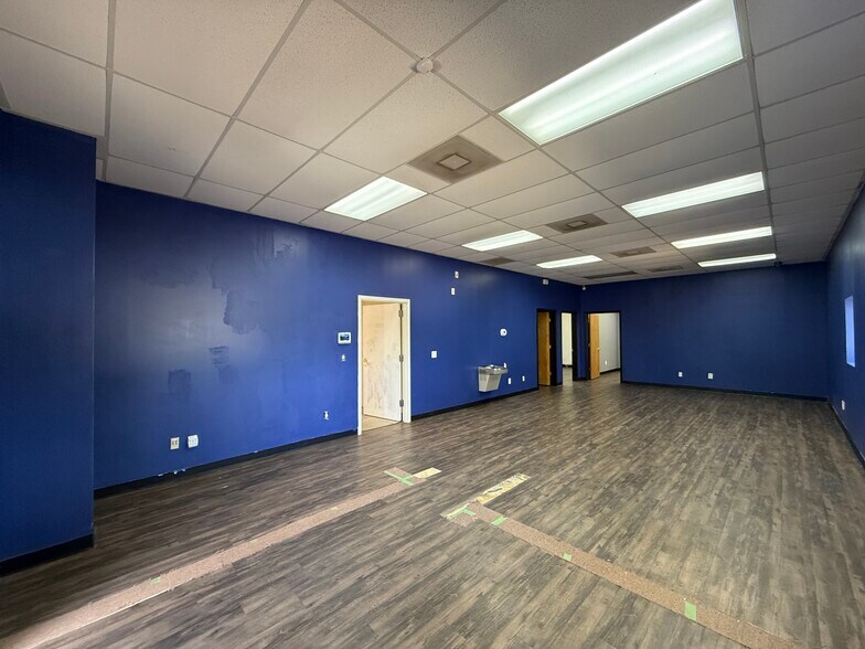 7266 Cross Park Dr, Charleston, SC for lease - Interior Photo - Image 2 of 9