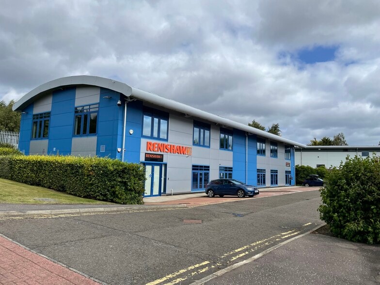 42 Research Ave N, Currie à louer - Photo du bâtiment - Image 1 de 15