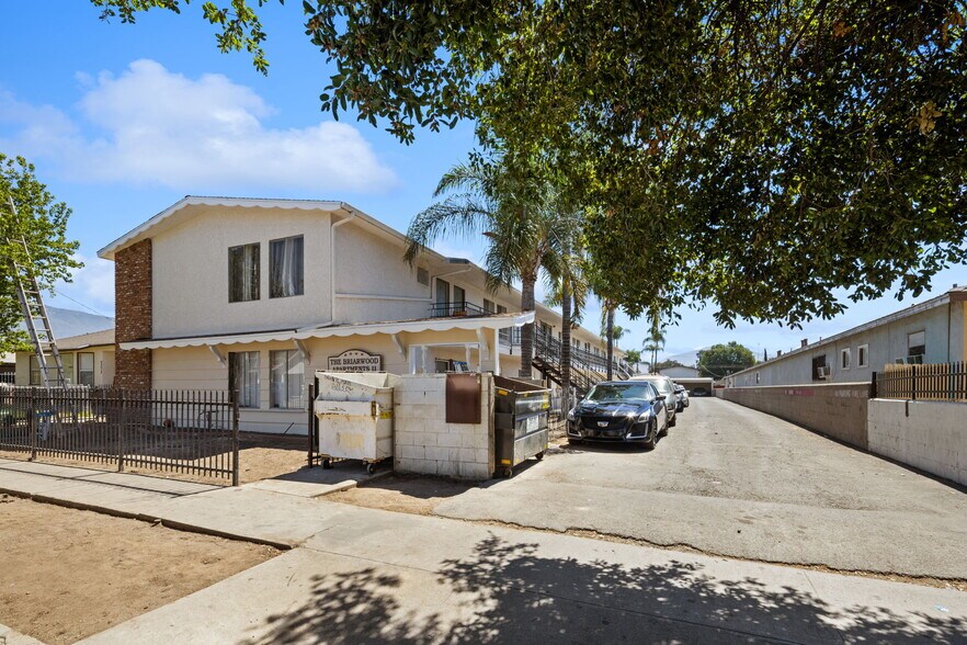 2329 Sepulveda Ave, San Bernardino, CA à vendre - Photo du bâtiment - Image 2 de 18