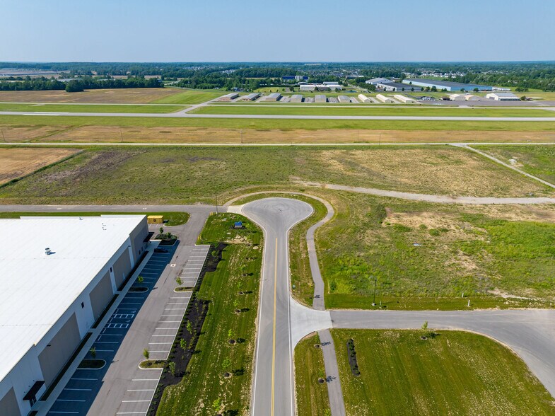 Founders Ct, Delaware, OH à louer - Photo du bâtiment - Image 1 de 10