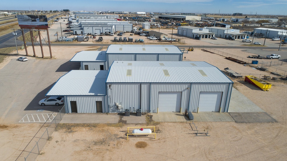 7907 W Industrial Ave, Midland, TX for lease - Building Photo - Image 3 of 17