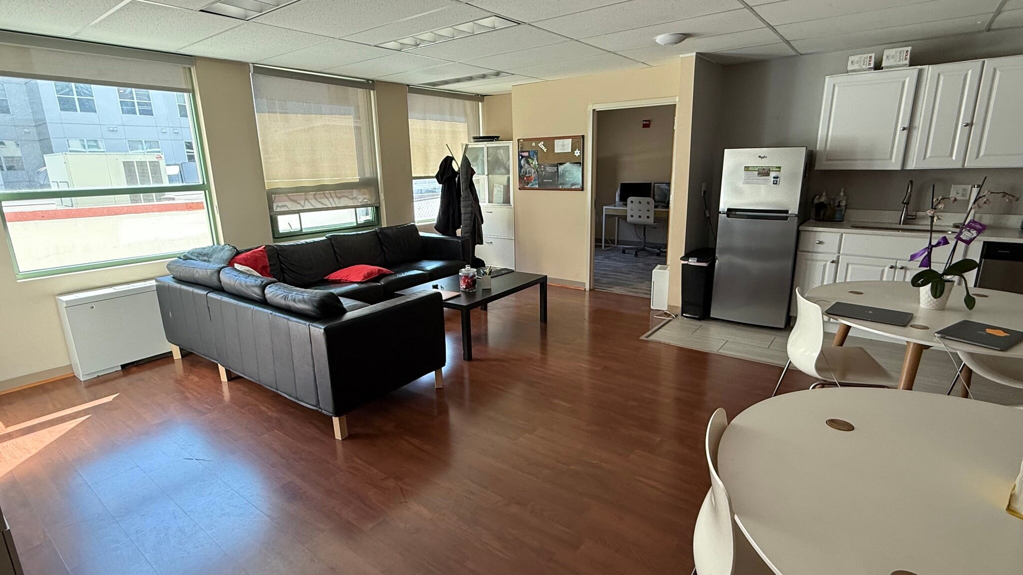 912 Thayer Ave, Silver Spring, MD for sale Interior Photo- Image 1 of 16