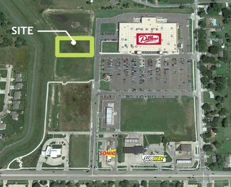 Plus de détails pour 3200 E Plaza Dr, Hutchinson, KS - Terrain à vendre