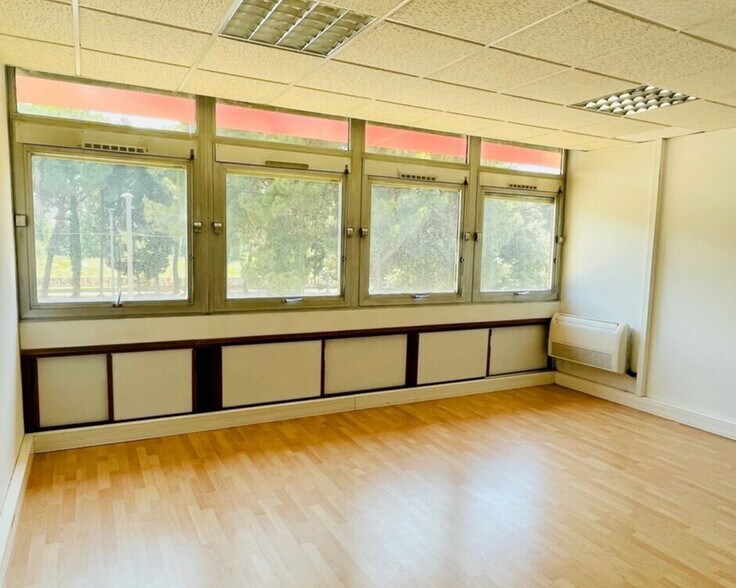 909 Avenue Des Platanes, Lattes for lease - Interior Photo - Image 3 of 3