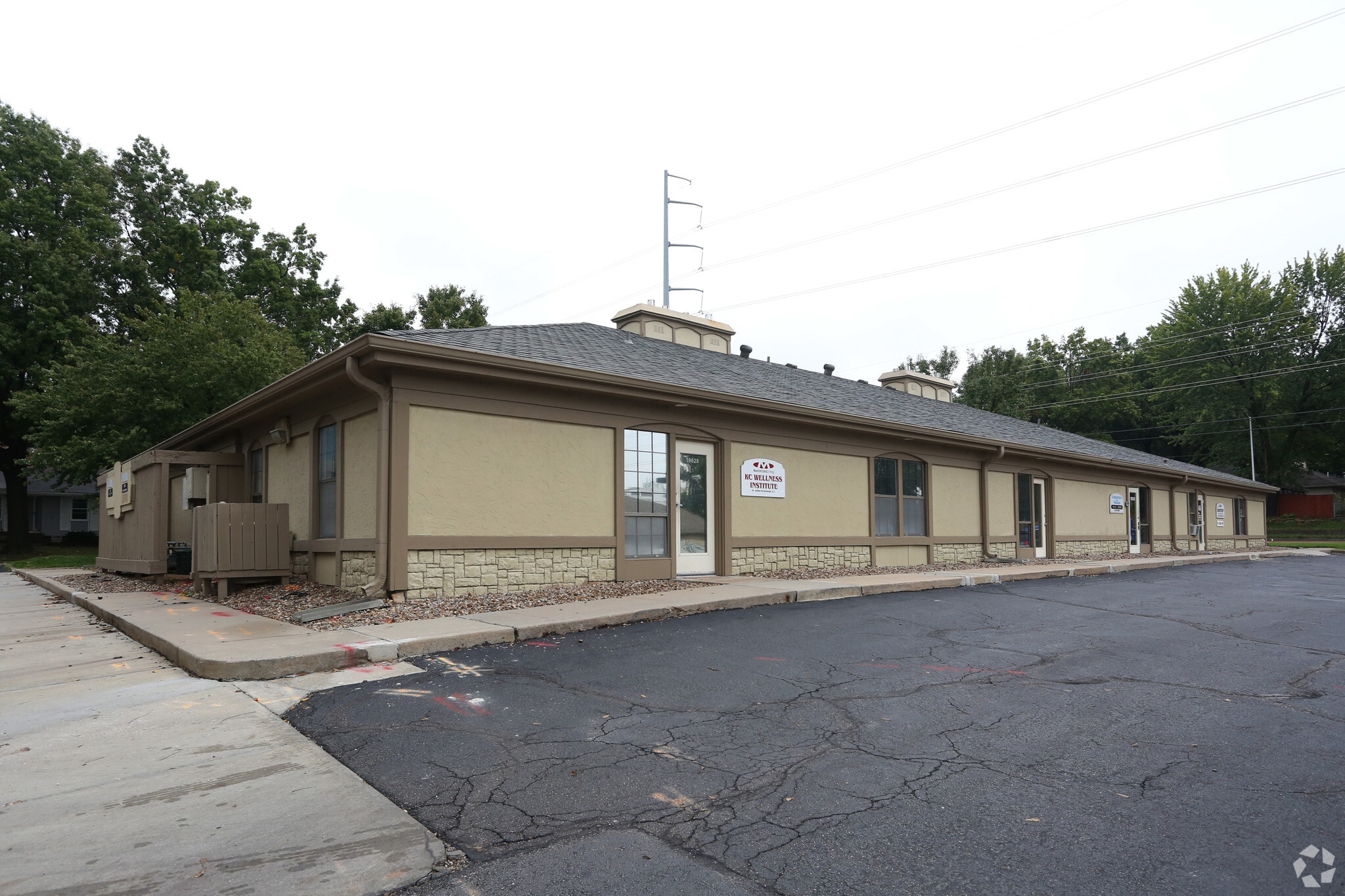10600-10628 W 87th St, Overland Park, KS for lease Primary Photo- Image 1 of 18